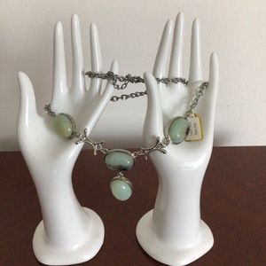 Chalcedony in rhodium necklace